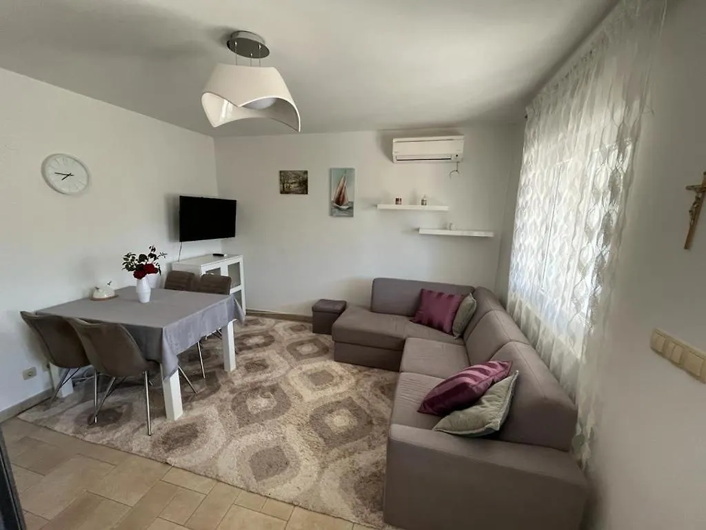 Nyaraló City Apartment Nature Kaštela Horvátország